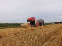 Zetor Forterra 11441 & Welger RP 220 Master