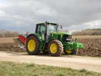 John Deere 6630 +Unia Tur R 40 4+1