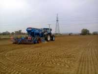 Lemken Compact Solitair 400/9Z + NH T7.270 AC