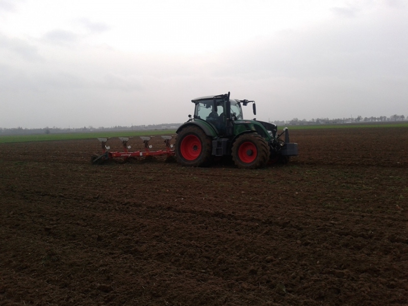 Fendt 516& Kverneland EM 100