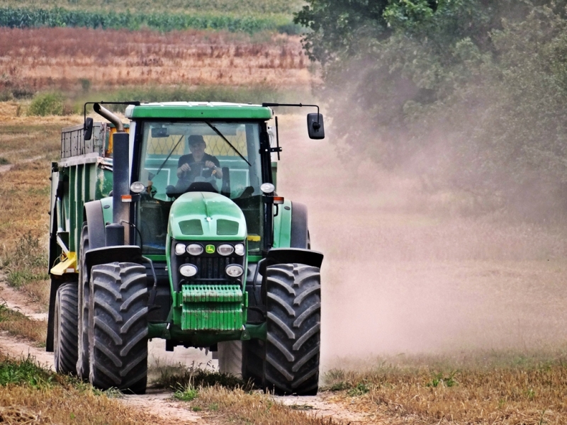 John Deere 7820