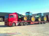 John Deere 8