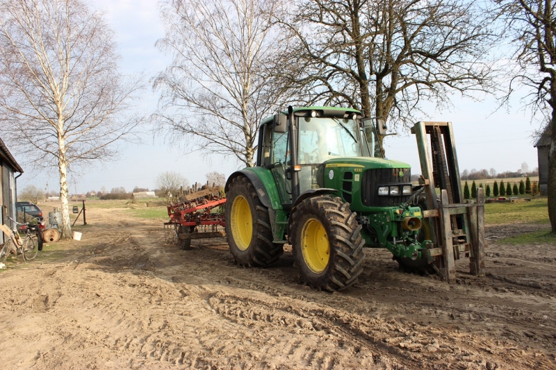 John Deere 6330 & kongskilde