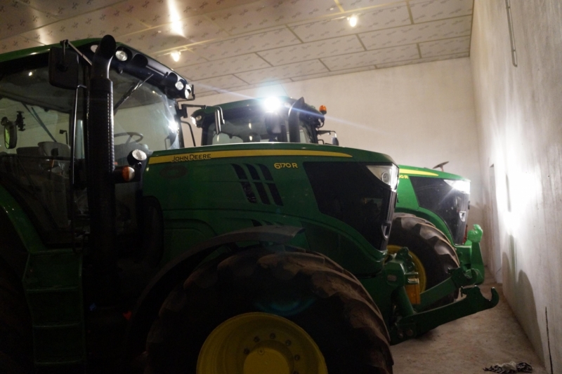JD 6170R & 7200R