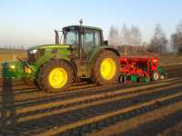 John Deere 6125m+Agromasz