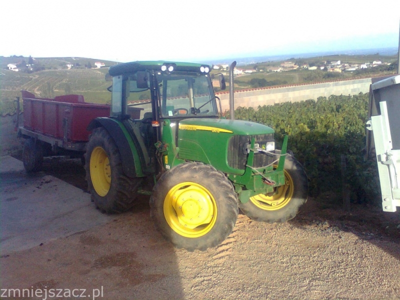 John Deere 5415