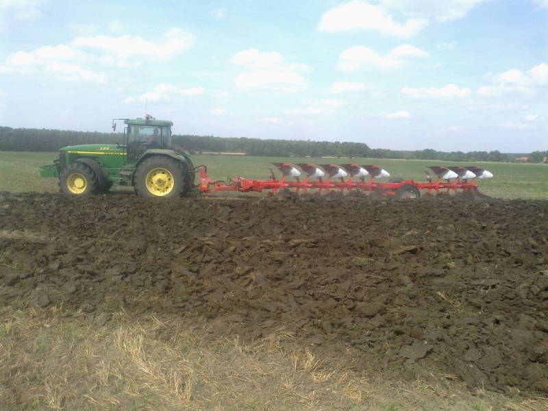 John Deere 8400 + Kuhn Challenger 8
