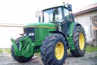 John Deere 6800