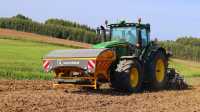 John Deere 6R 250 & Agrisem StripCat II