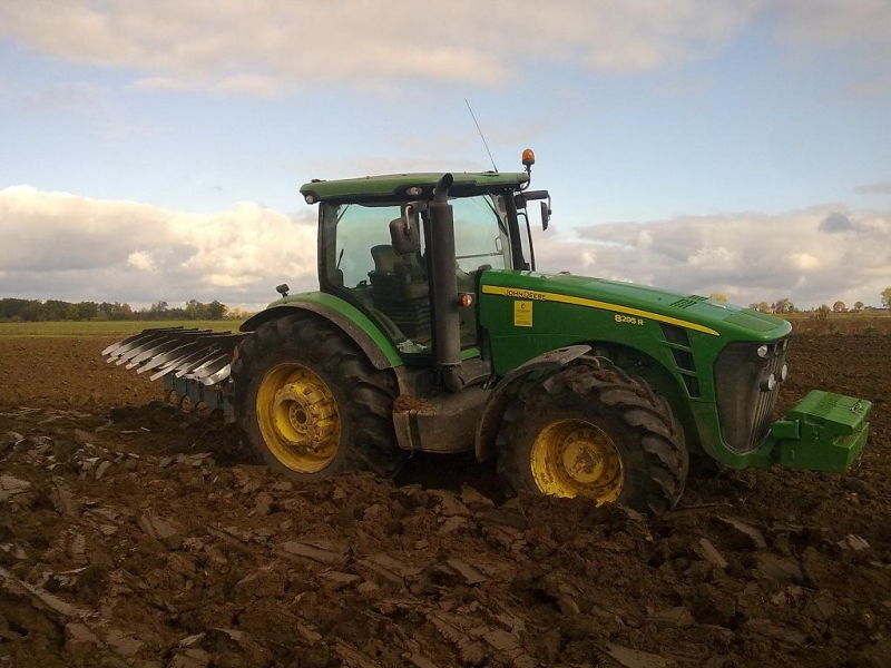 John deere 8295R