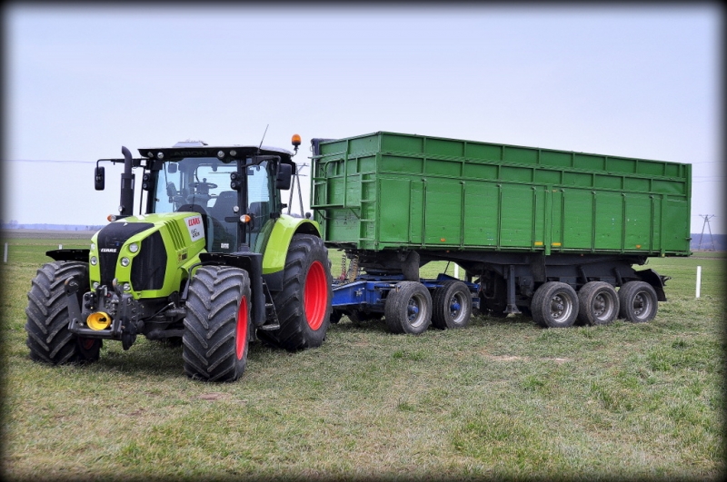 Claas Arion 640