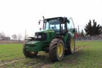 John Deere 5720