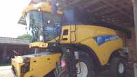 New Holland CR9070