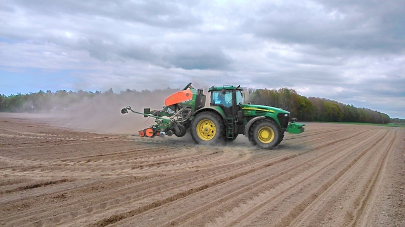 John Deere 7920 i Amazone EDX 6000-2