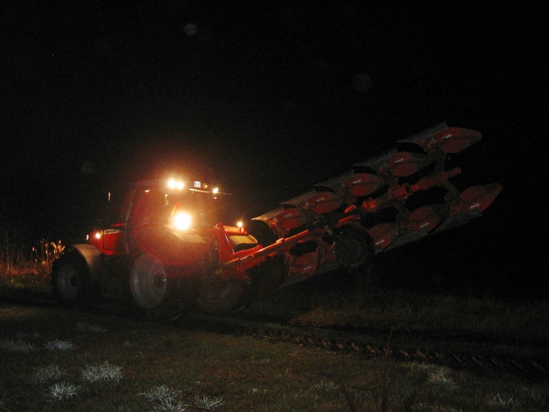 Massey Ferguson 7619 + Kuhn VariMaster 123