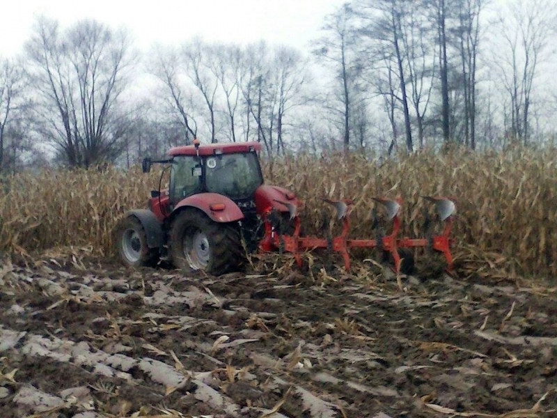 Case IH Maxxum Akpil KM190