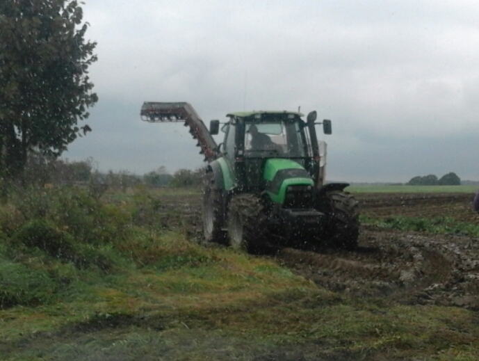 Deutz Fahr Agrotron 130 i Kverneland UN 2200
