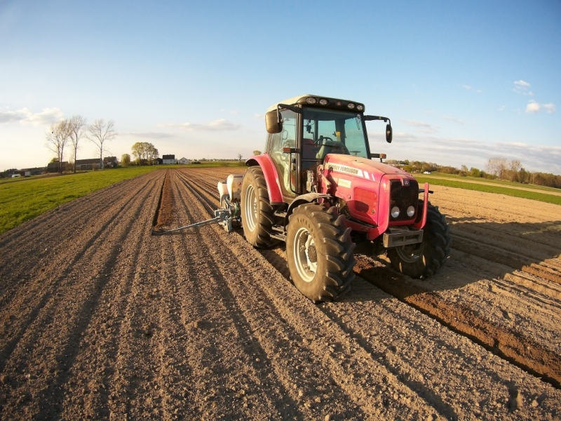 Massey Ferguson 5435 & Monosen