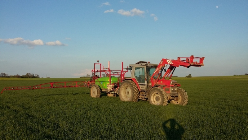 Massey Ferguson 3085 & Promar 2200/15