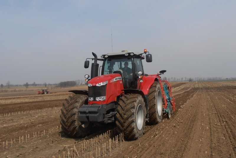Pokazy Massey Ferguson, Grzebsk