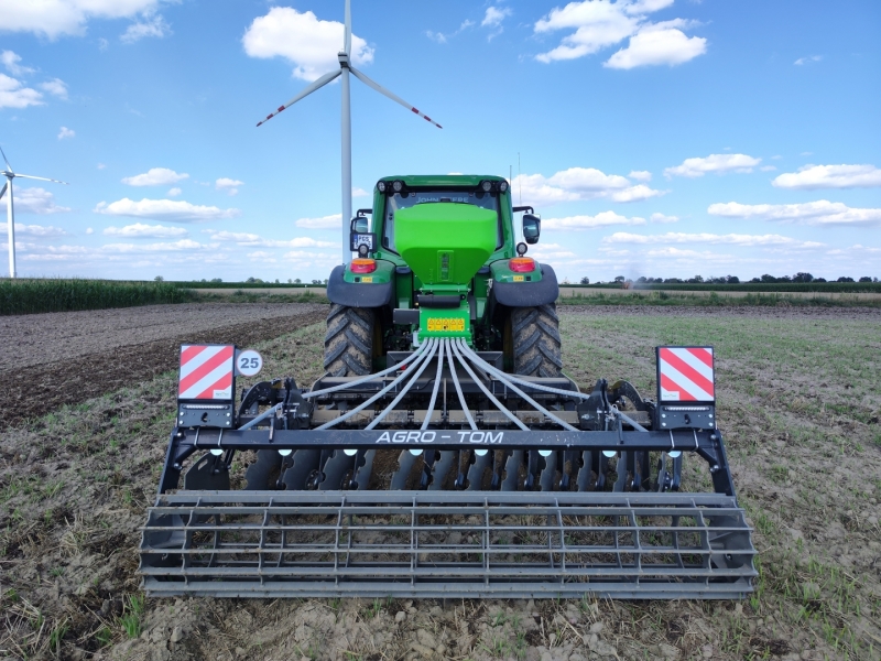 Siewnik poplonów Rol-tronic SP-2 250l zbiornik z tworzywa