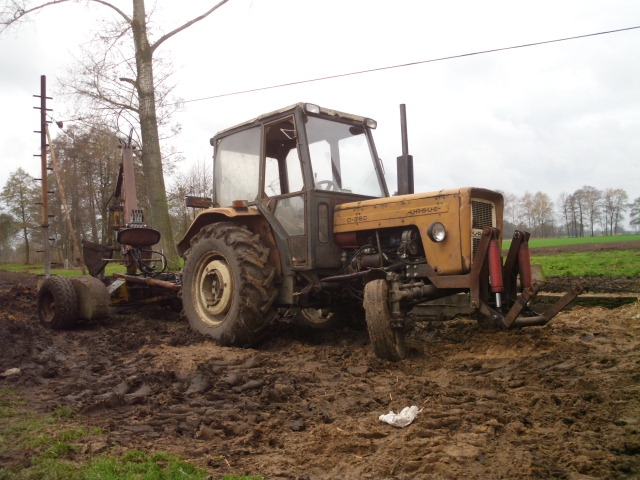 Ursus c-360