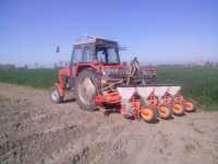 Ursus 4512 i Kuhn PL Junior