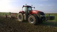 Case IH Magnum 370 CVX + Horsch tiger 3 as