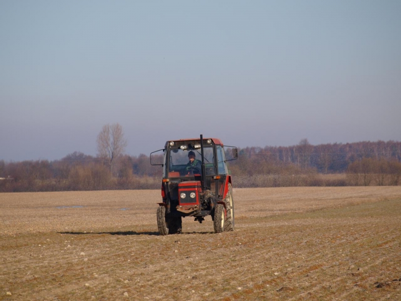 Zetor 7211 + Amazone ZAF 803