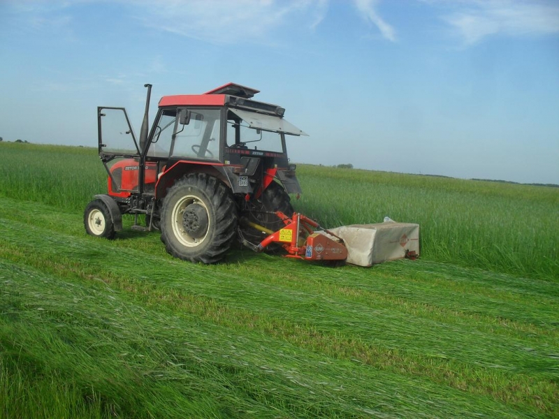 Zetor 5320 & Kuhn GMD 55 Select