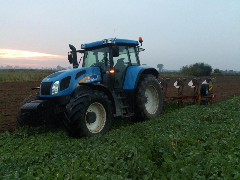 New Holland TVT 170 &  Pottinger servo 35s
