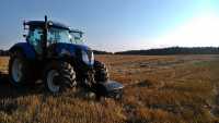 New Holland T6080 PC i Ares TL