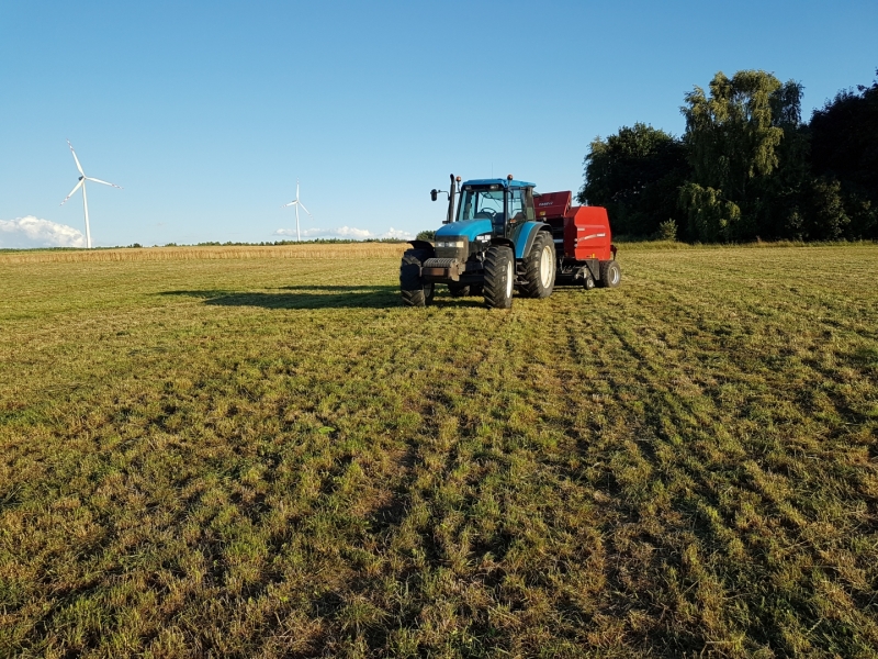 New Holland 8360 + Case RB344