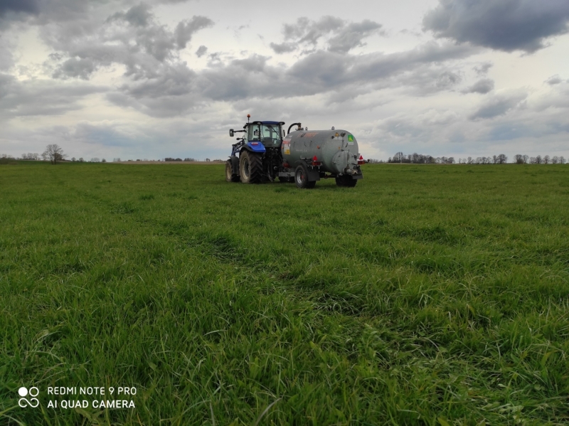 New Holland T5.105 / Pomot