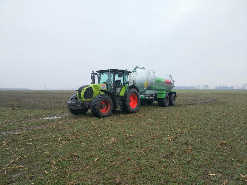 Claas Arion 650 & Agro-Max