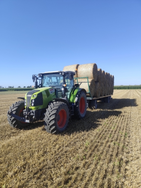 Claas Arion 440 + Krone