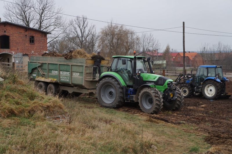 Deutz-Fahr 6190+Marston   New holland td5050