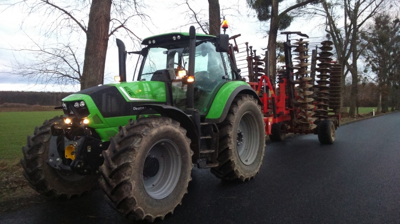 Deutz-Fahr 6190+Quivogne Apax r52