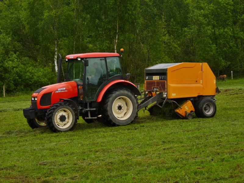 Zetor Proxima 7441 i Warfama