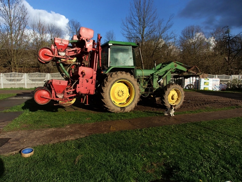 John Deere 3040 i Becker Aeromat