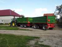 John Deere 6630 z przyczepami