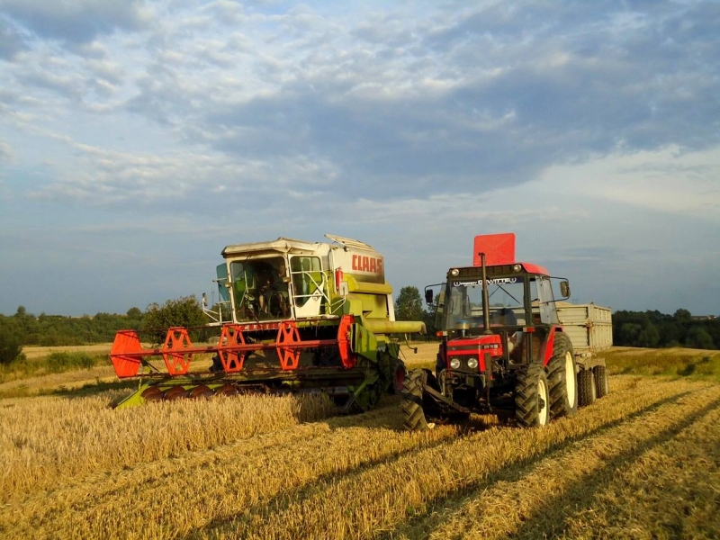 Claas Dominator 112 & Zetor 7745