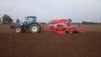 NH6070PC + Pottinger Terrasem R3