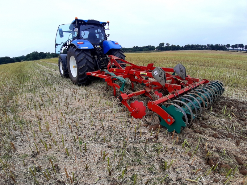 New Holland T7.270 i Kverneland CLC