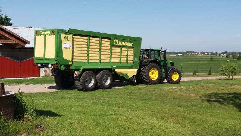 JD 6195M i Krone MX 370GD