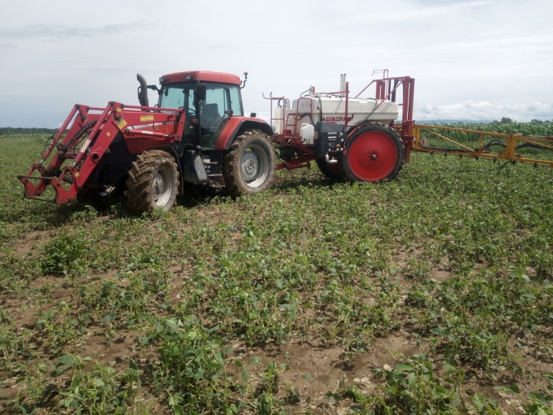 Case mx 120 + Agrifac