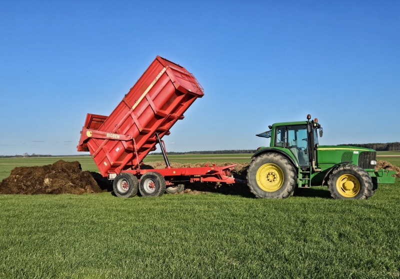John Deere 6620 + Agram