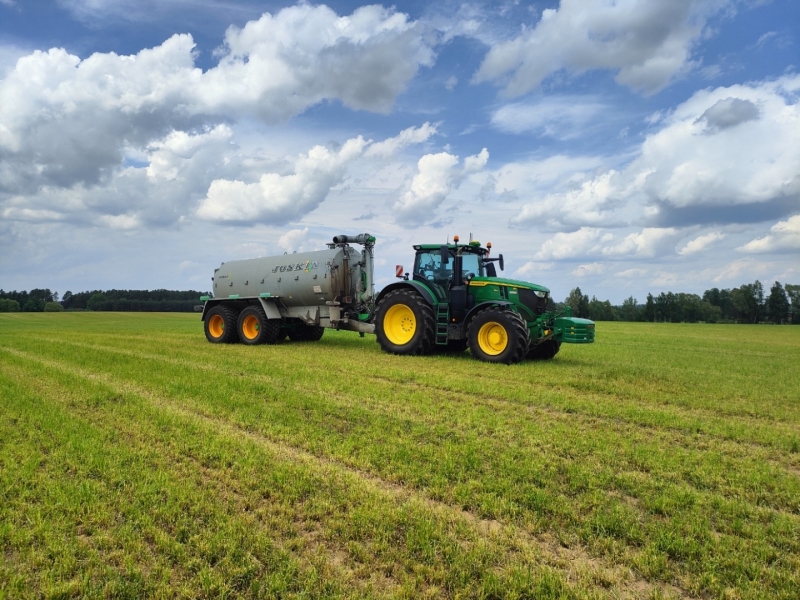 JD 6R 250 & Joskin modulo 18000