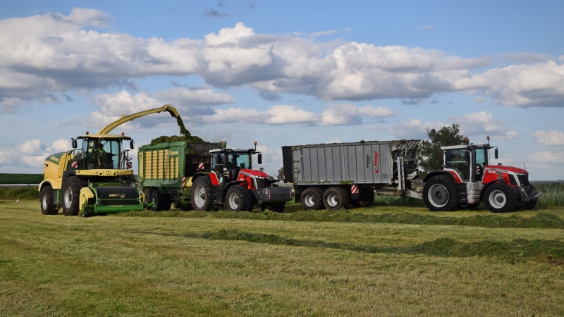 Krone BIG X 680 & 2X 8S.205