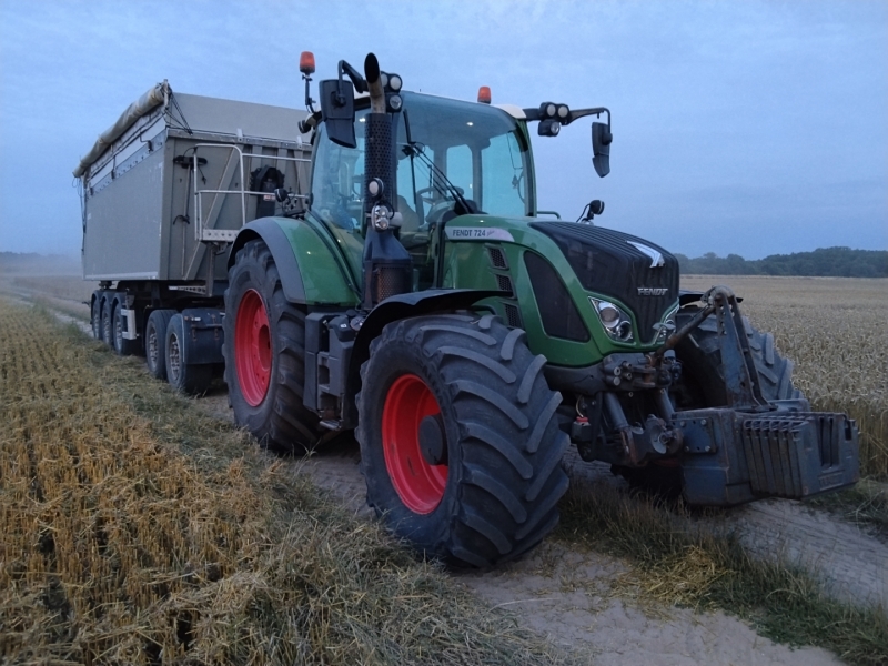 Fendt 724